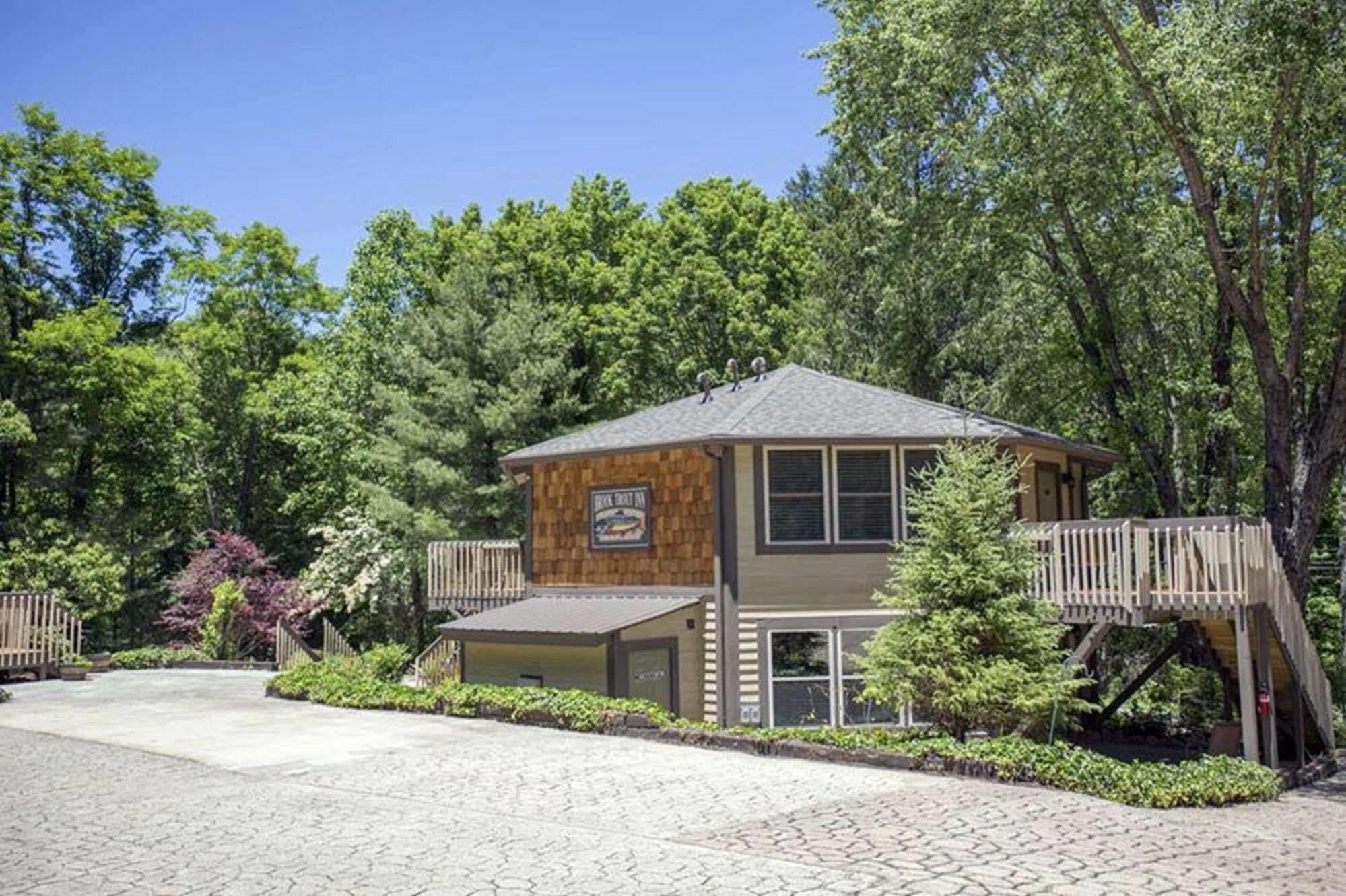 Brook Trout Inn Sapphire Екстериор снимка