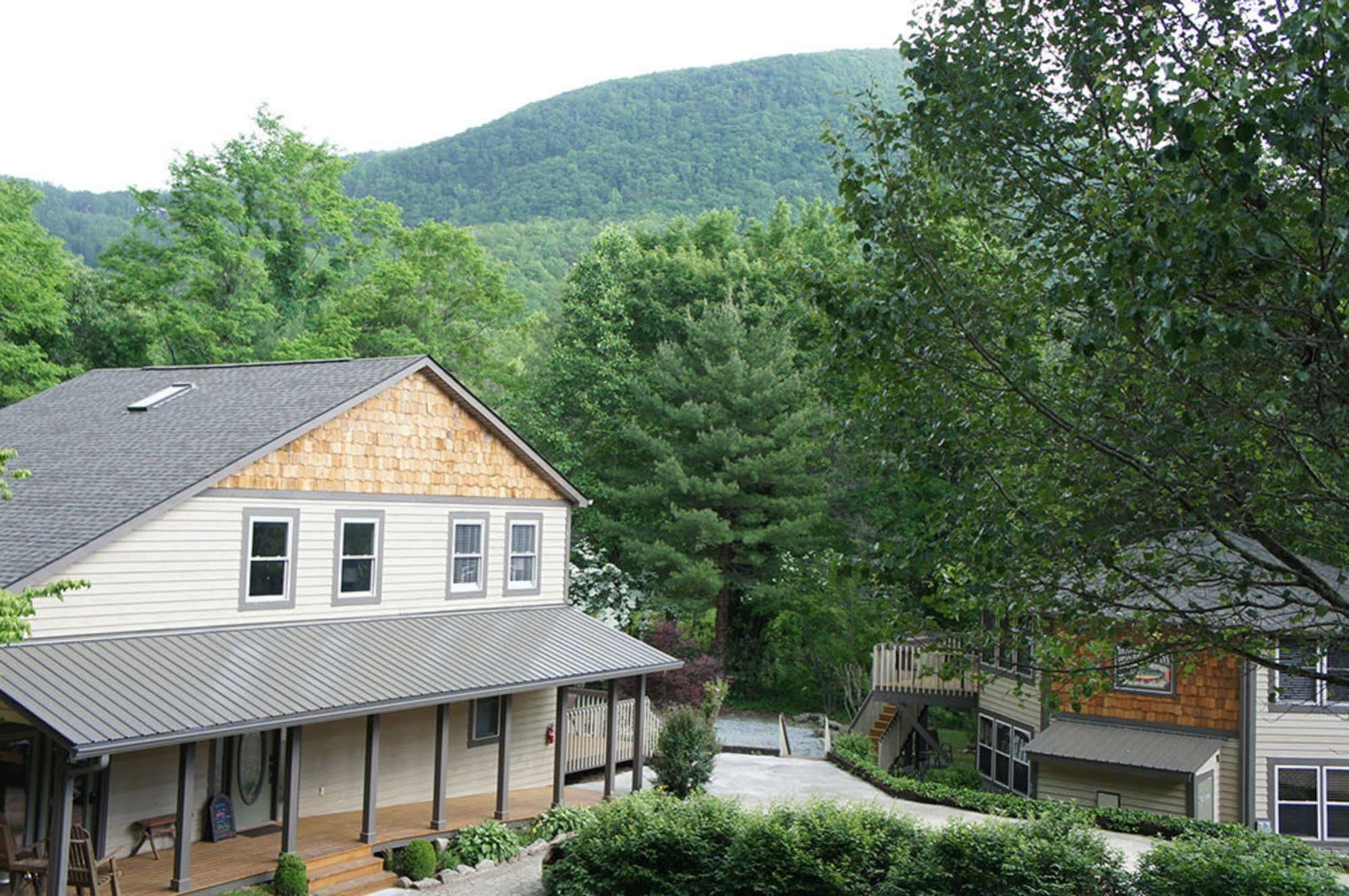 Brook Trout Inn Sapphire Екстериор снимка