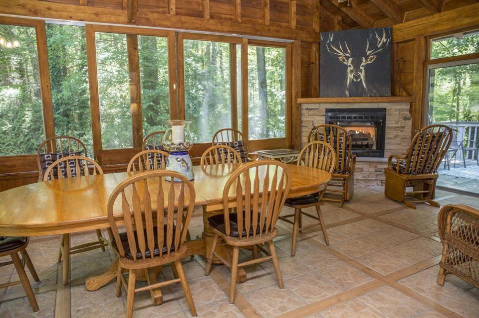 Brook Trout Inn Sapphire Екстериор снимка