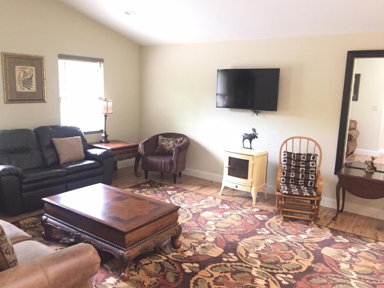 Brook Trout Inn Sapphire Екстериор снимка